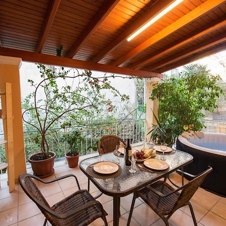 Corfu  Luxury Katrinas Apartment With Outdoor Jacuzzi מראה חיצוני תמונה