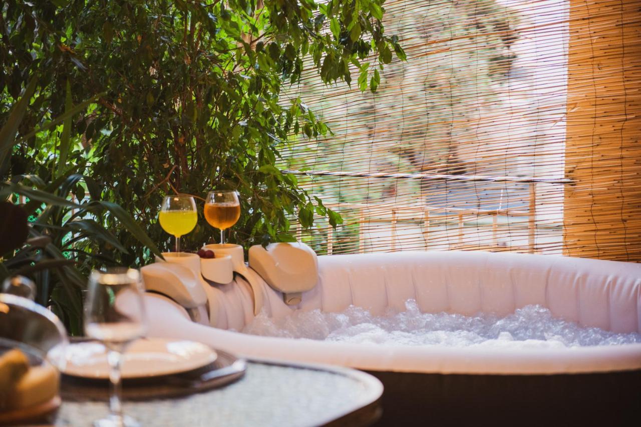 Corfu  Luxury Katrinas Apartment With Outdoor Jacuzzi מראה חיצוני תמונה