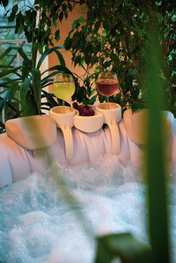 Corfu  Luxury Katrinas Apartment With Outdoor Jacuzzi מראה חיצוני תמונה
